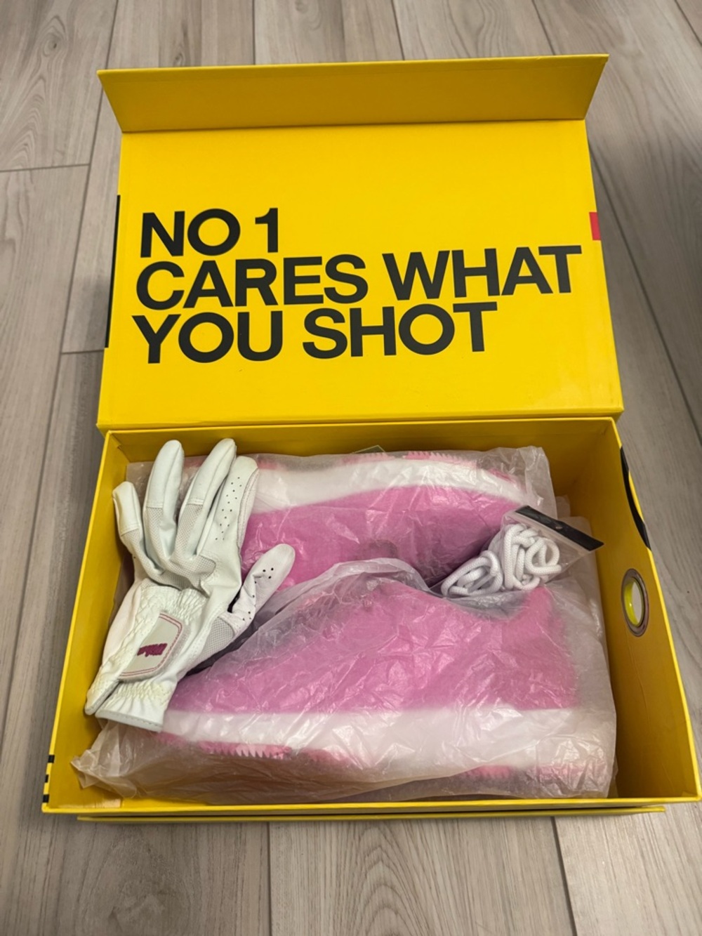 G/FORE Women's Fuchsia Athletic Golf Sneakers with White Midsole Size 8 like new - Picture 7 of 11